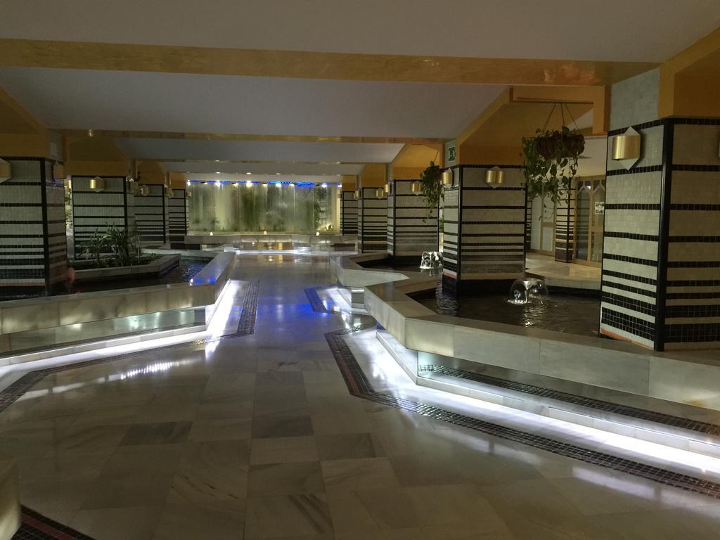 Estudios y Apartamentos Benal Beach Benalmadena Bagian luar foto